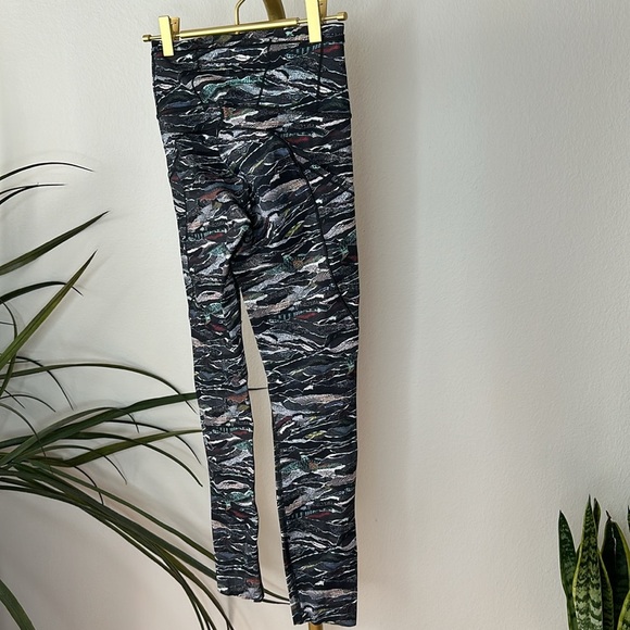 Lululemon Fast And Free 7/8 Tight - Picture 6 of 6